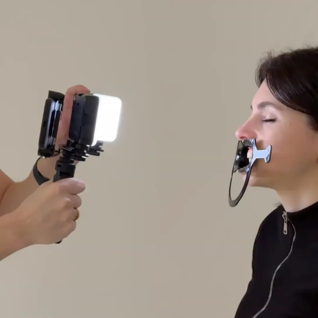 NEW! Dentiphoto Mobile Twin Light for Dental Photography Dentiphoto
