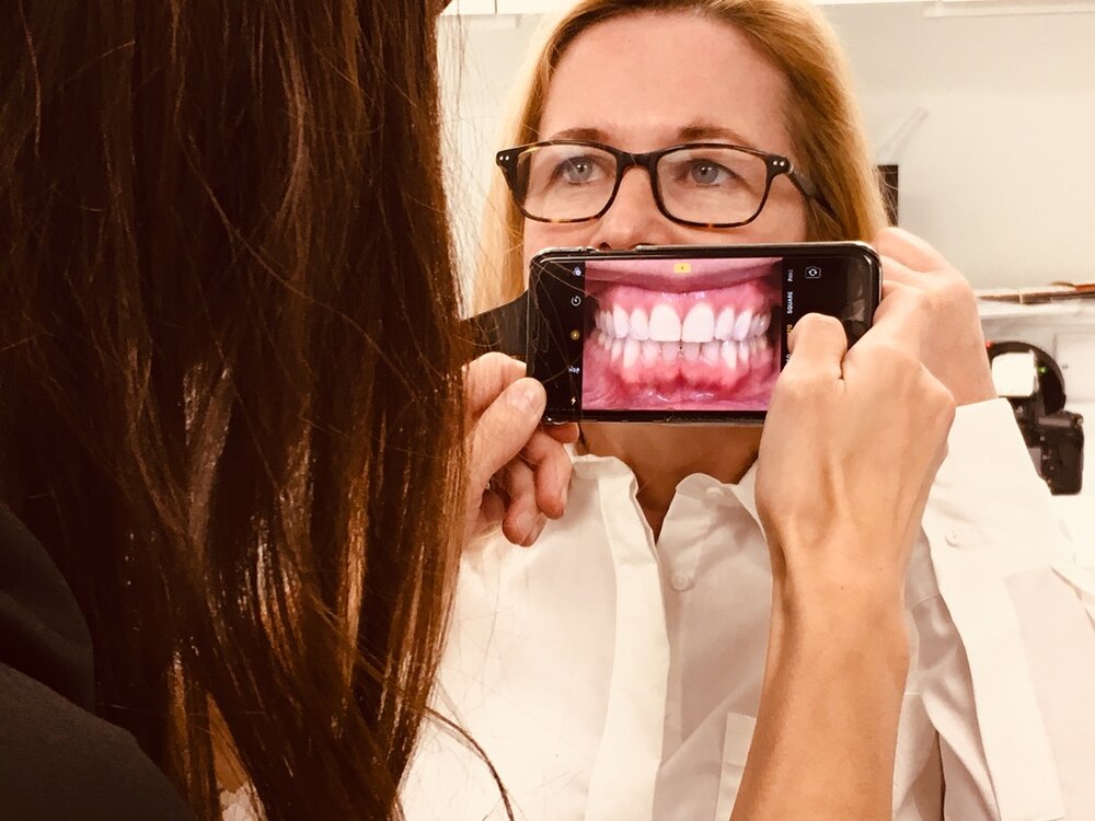 The Power of Dental Photography Using Your Smartphone: Unlocking the Potential with Advanced Accessories